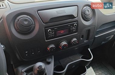 Микроавтобус грузовой (до 3,5т) Renault Master 2015 в Полтаве