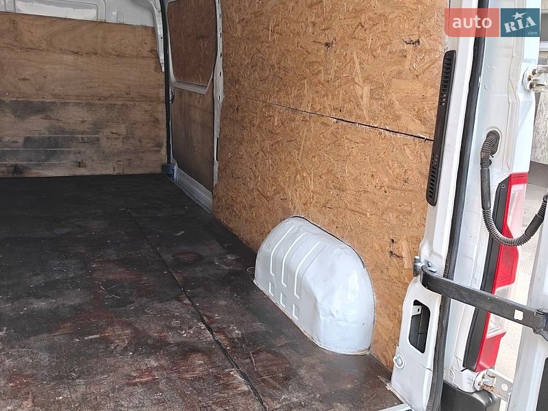 Микроавтобус грузовой (до 3,5т) Renault Master 2015 в Полтаве
