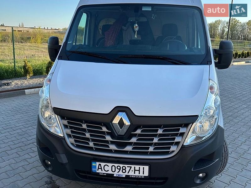 Вантажний фургон Renault Master 2019 в Дніпрі