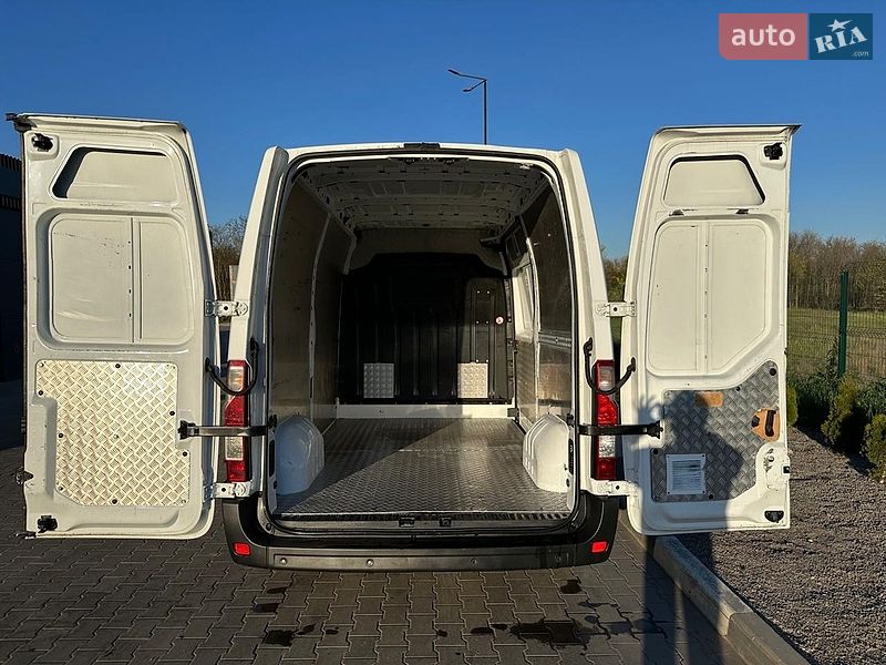 Вантажний фургон Renault Master 2019 в Дніпрі