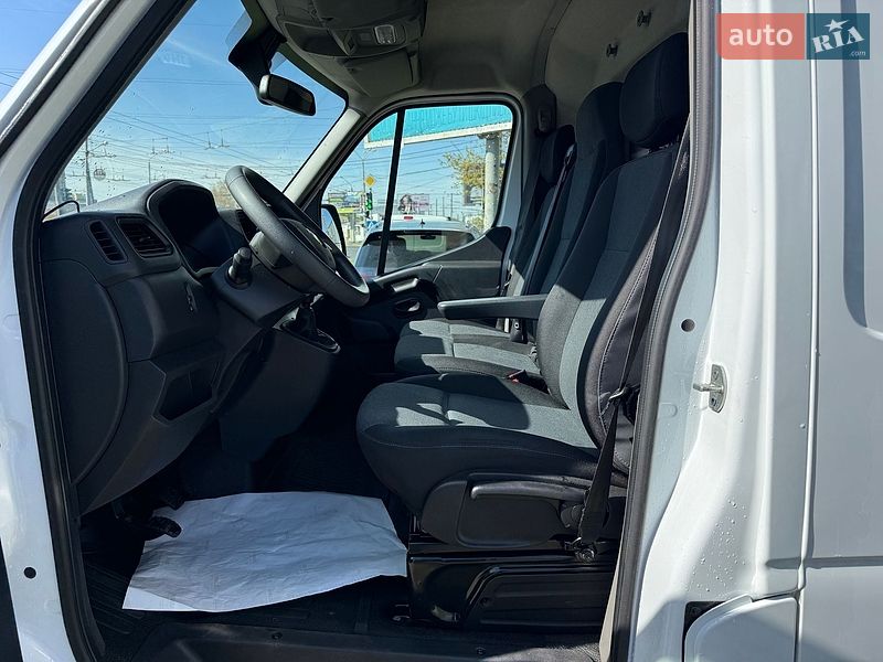 Вантажний фургон Renault Master 2022 в Одесі
