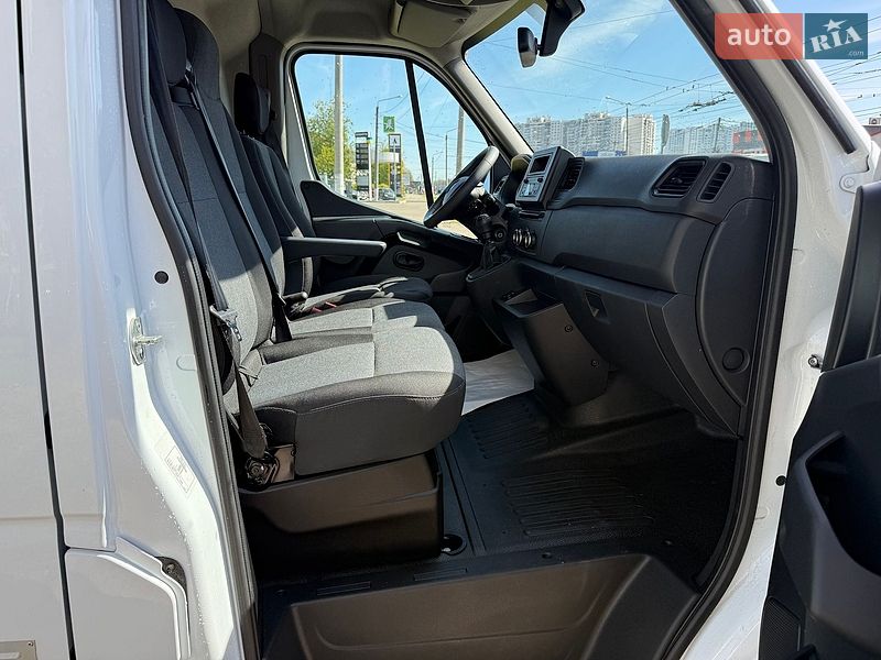 Вантажний фургон Renault Master 2022 в Одесі