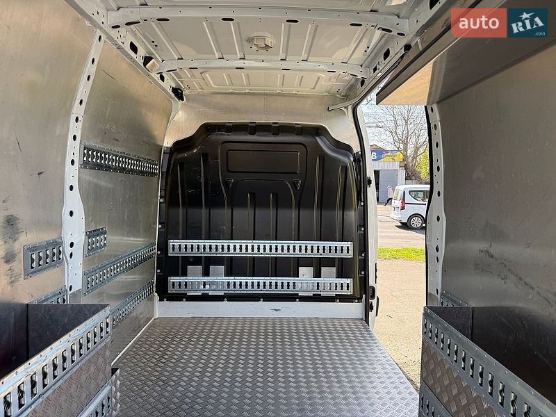 Вантажний фургон Renault Master 2022 в Одесі