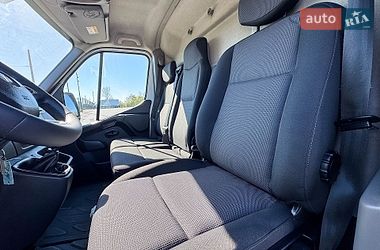 Вантажний фургон Renault Master 2021 в Рівному
