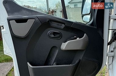 Вантажний фургон Renault Master 2012 в Києві