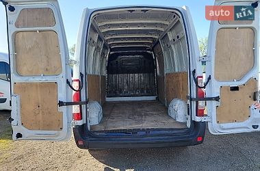 Грузовой фургон Renault Master 2015 в Ивано-Франковске