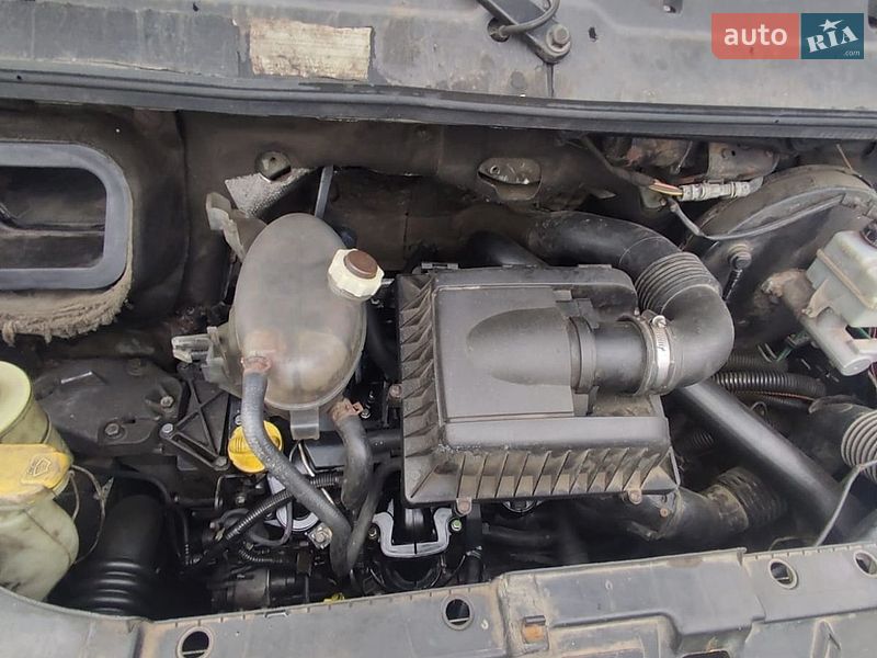Вантажний фургон Renault Master 2006 в Недригайліву