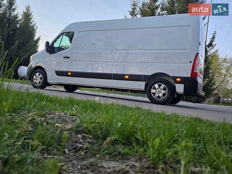 Renault Master 2023