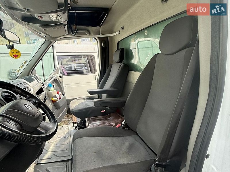Тентованый Renault Master 2017 в Петропавловской Борщаговке