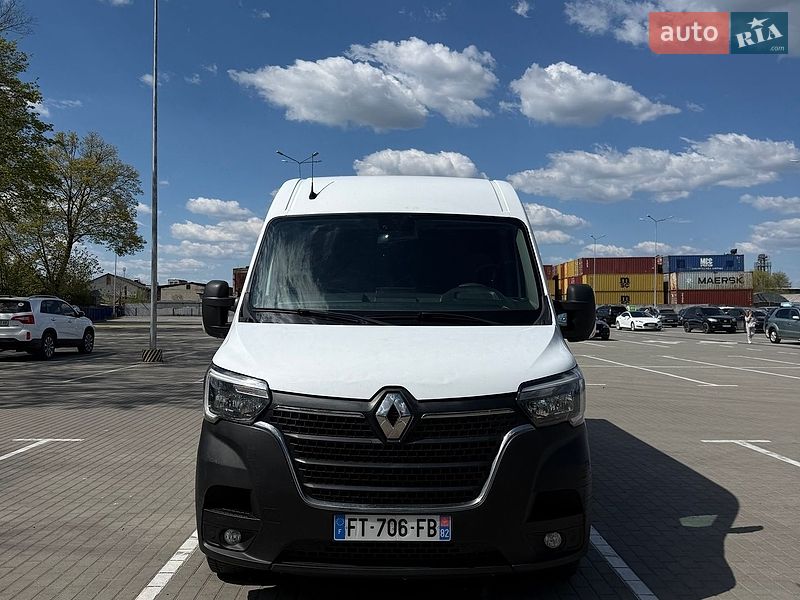 Вантажний фургон Renault Master 2020 в Тернополі