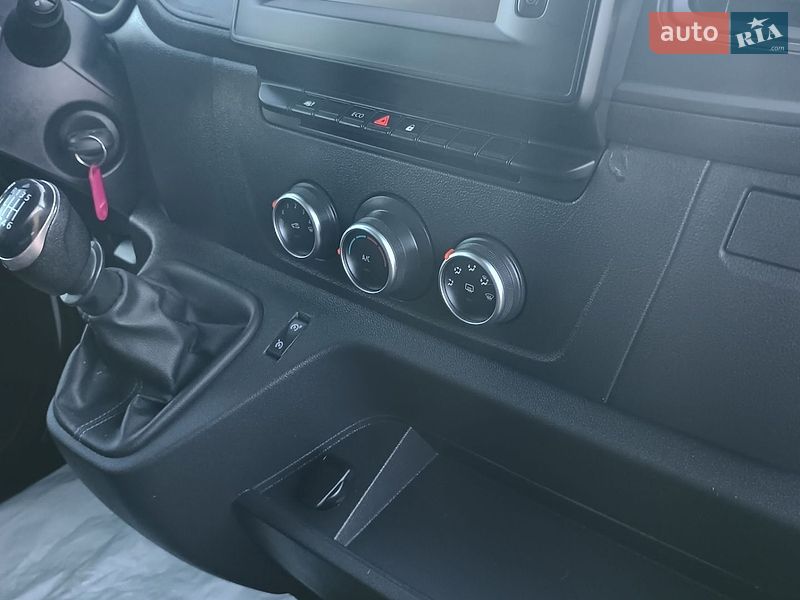 Грузовой фургон Renault Master 2020 в Дубно