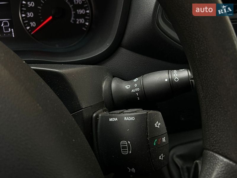Вантажний фургон Renault Master 2019 в Тернополі