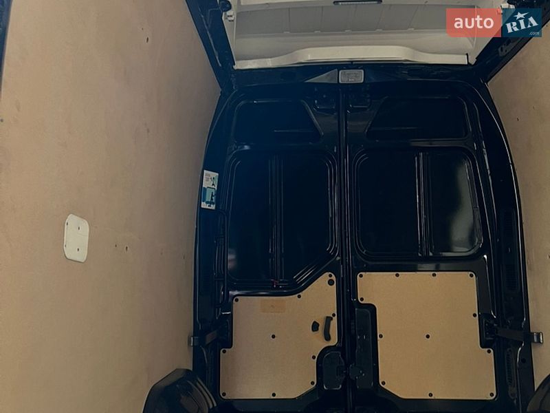 Вантажний фургон Renault Master 2019 в Тернополі