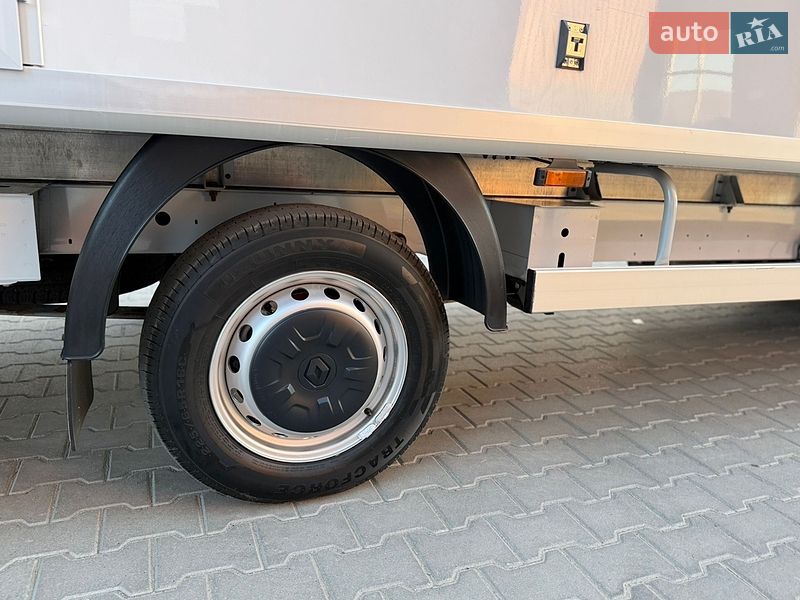 Грузовой фургон Renault Master 2021 в Дубно