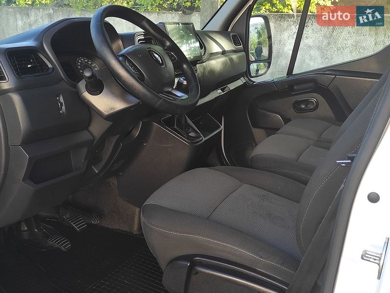 Грузовой фургон Renault Master 2021 в Дубно