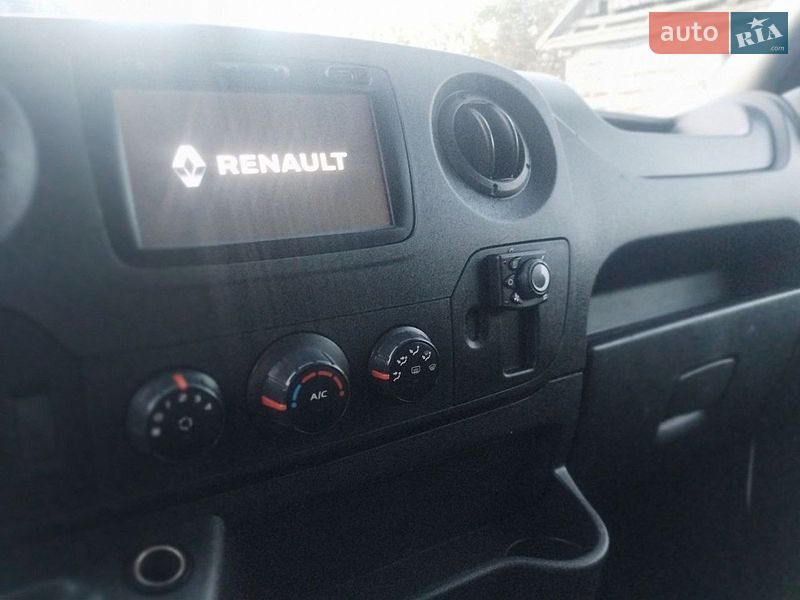 Грузовой фургон Renault Master 2018 в Дубно