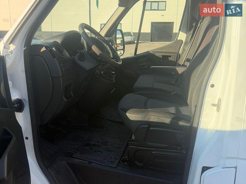 Вантажний фургон Renault Master 2019 в Святопетрівське