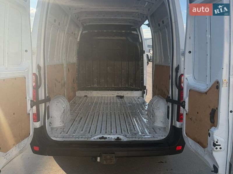 Вантажний фургон Renault Master 2019 в Святопетрівське