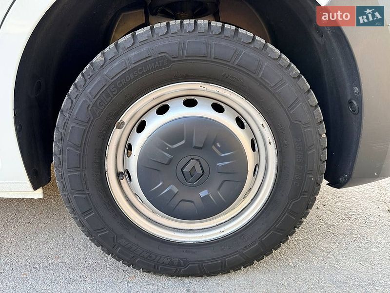 Тентованый Renault Master 2023 в Киеве