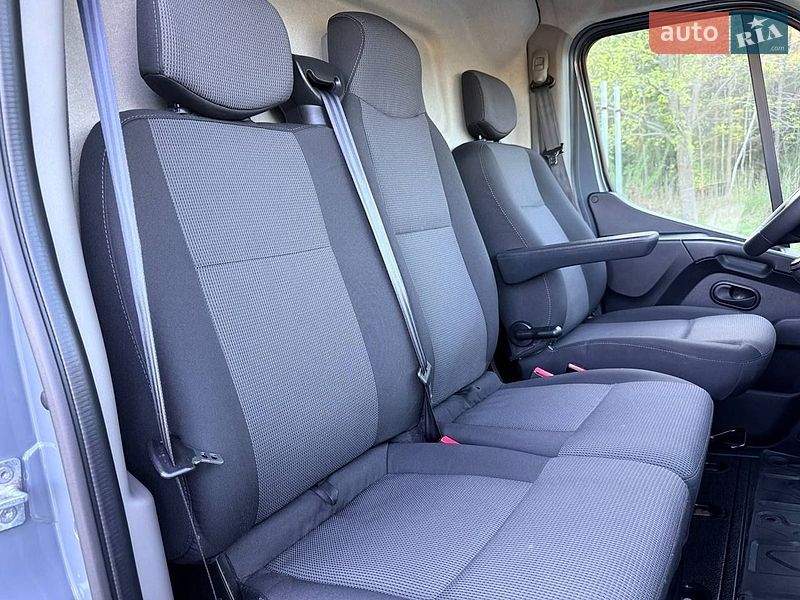 Грузовой фургон Renault Master 2022 в Киеве