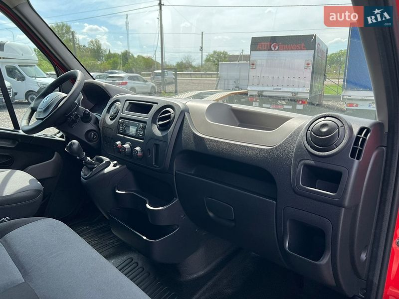 Вантажний фургон Renault Master 2016 в Ковелі