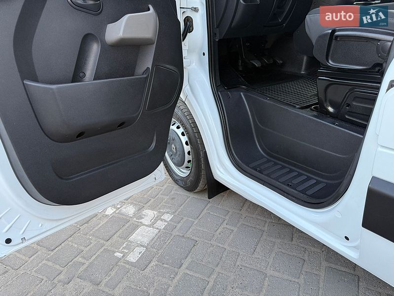 Грузовой фургон Renault Master 2018 в Дубно