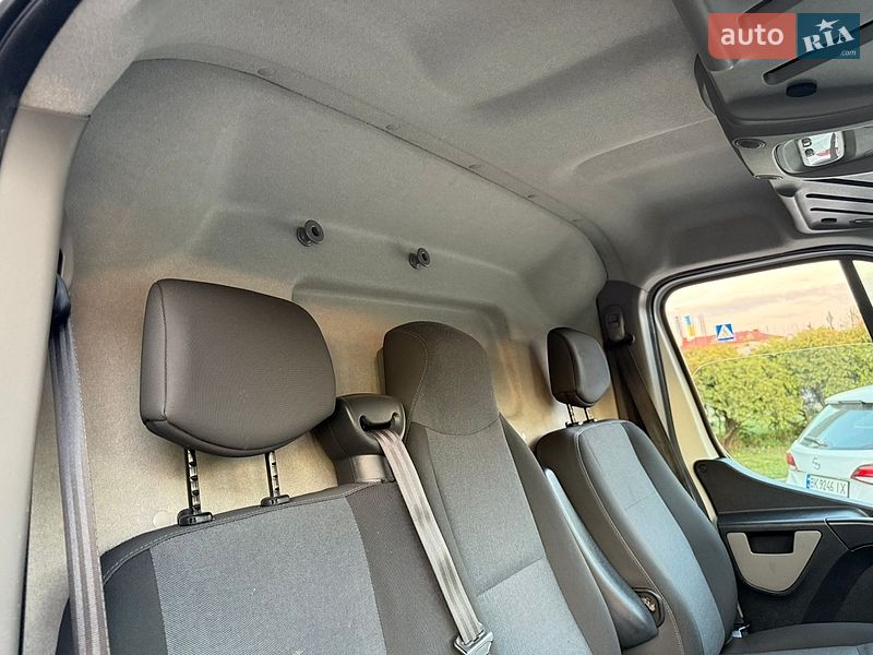 Грузовой фургон Renault Master 2018 в Дубно