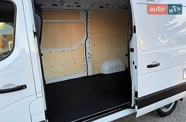Грузовой фургон Renault Master 2018 в Дубно