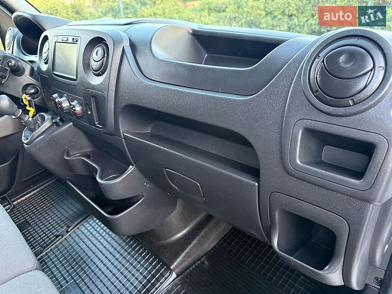 Грузовой фургон Renault Master 2018 в Дубно