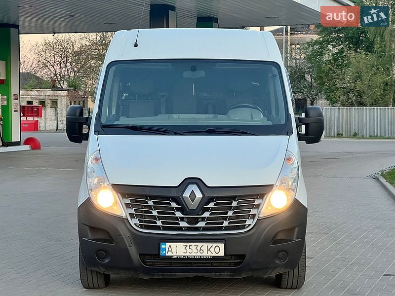 Вантажний фургон Renault Master 2015 в Житомирі