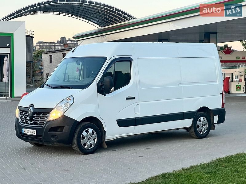 Вантажний фургон Renault Master 2015 в Житомирі