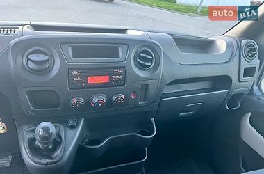 Вантажний фургон Renault Master 2015 в Житомирі