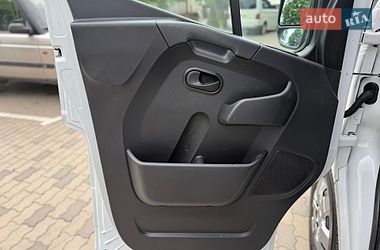 Грузовой фургон Renault Master 2021 в Черновцах