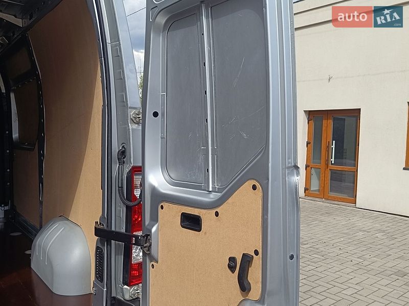 Вантажний фургон Renault Master 2017 в Дубні