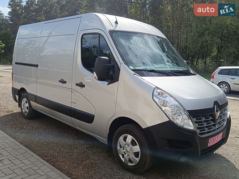 Вантажний фургон Renault Master 2017 в Дубні