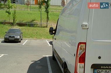 Вантажний фургон Renault Master 2017 в Львові