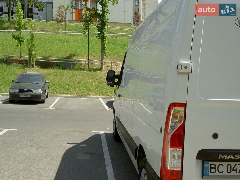Вантажний фургон Renault Master 2017 в Львові