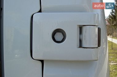 Вантажний фургон Renault Master 2017 в Львові