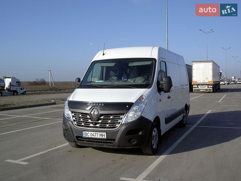 Вантажний фургон Renault Master 2017 в Львові
