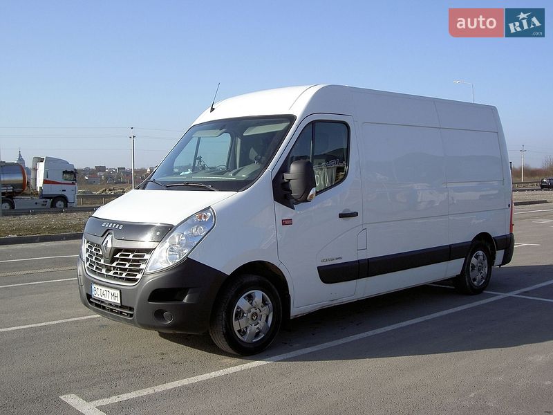 Вантажний фургон Renault Master 2017 в Львові