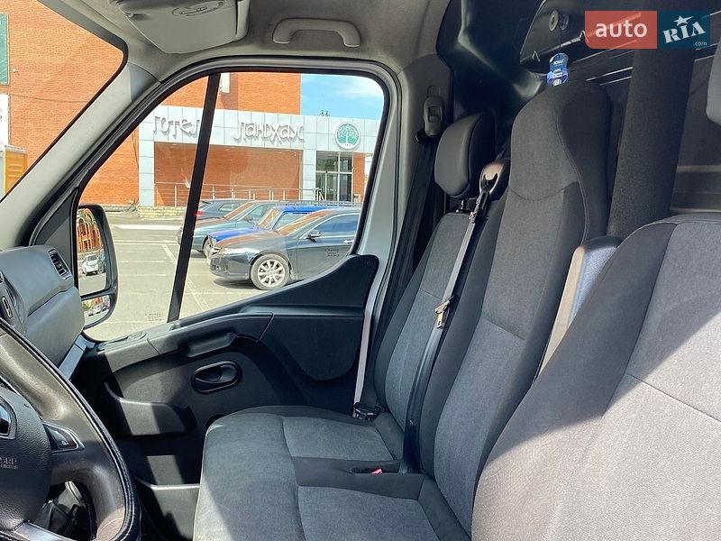 Грузовой фургон Renault Master 2020 в Киеве