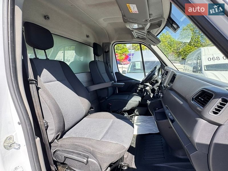 Вантажний фургон Renault Master 2021 в Києві