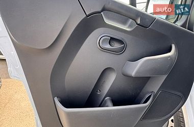 Грузовой фургон Renault Master 2022 в Киеве