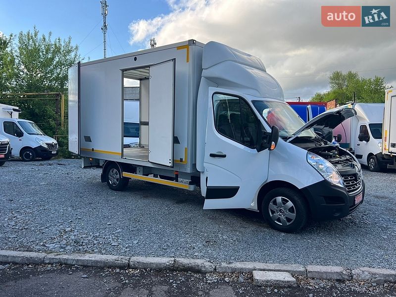 Інші вантажівки Renault Master 2020 в Рівному
