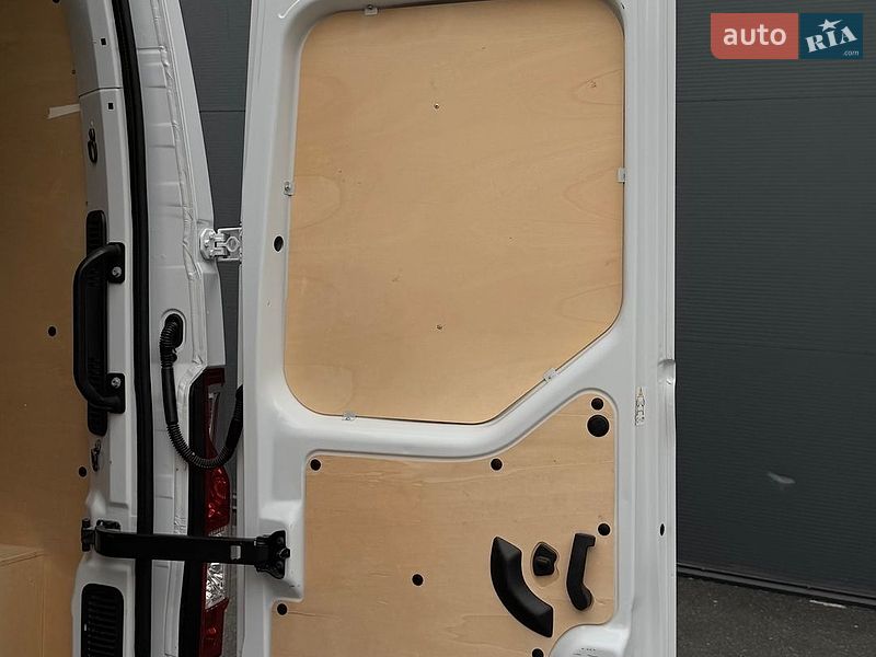Грузовой фургон Renault Master 2021 в Киеве