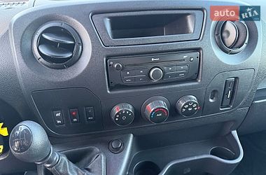 Грузопассажирский фургон Renault Master 2016 в Дубно