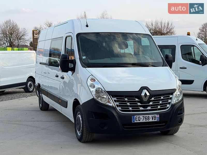 Грузопассажирский фургон Renault Master 2017 в Луцке