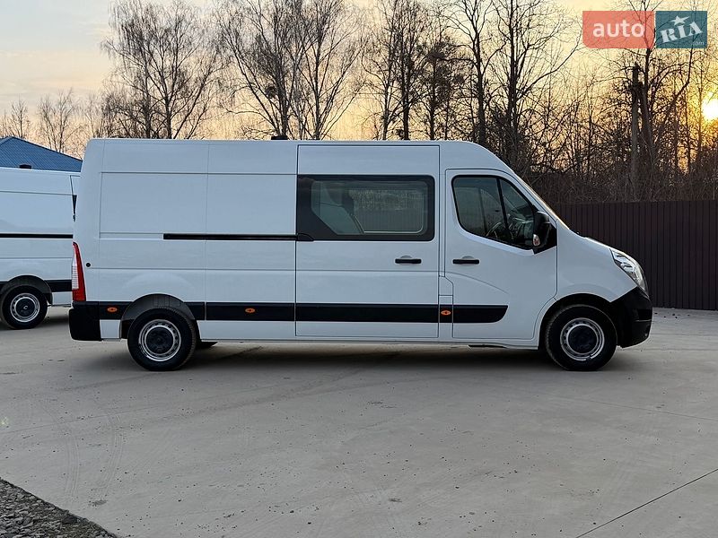 Грузопассажирский фургон Renault Master 2017 в Луцке