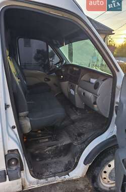 Мінівен Renault Master 2004 в Сваляві