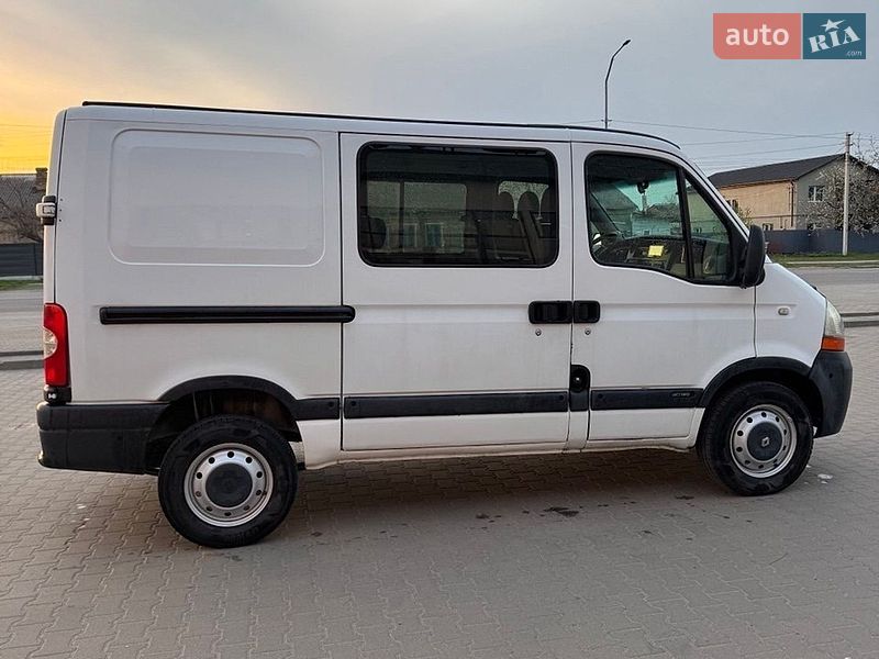 Вантажопасажирський фургон Renault Master 2007 в Нововолинську